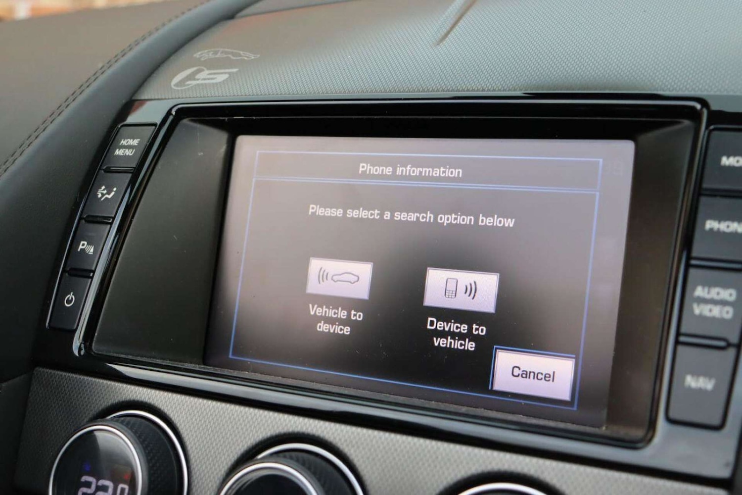 Used Jaguar F-Type 2013 for sale - 77519303: Photo 37