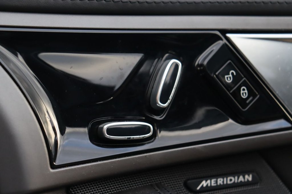 Used Jaguar F-Type 2013 for sale - 76605066: Photo 28