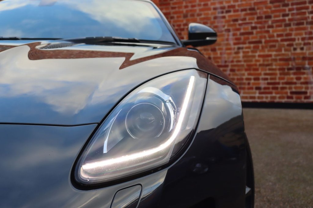 Used Jaguar F-Type 2013 for sale - 76605066: Photo 9