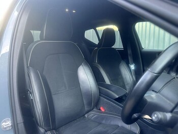 Used Volvo XC40 2022 for sale - 77212748: Photo