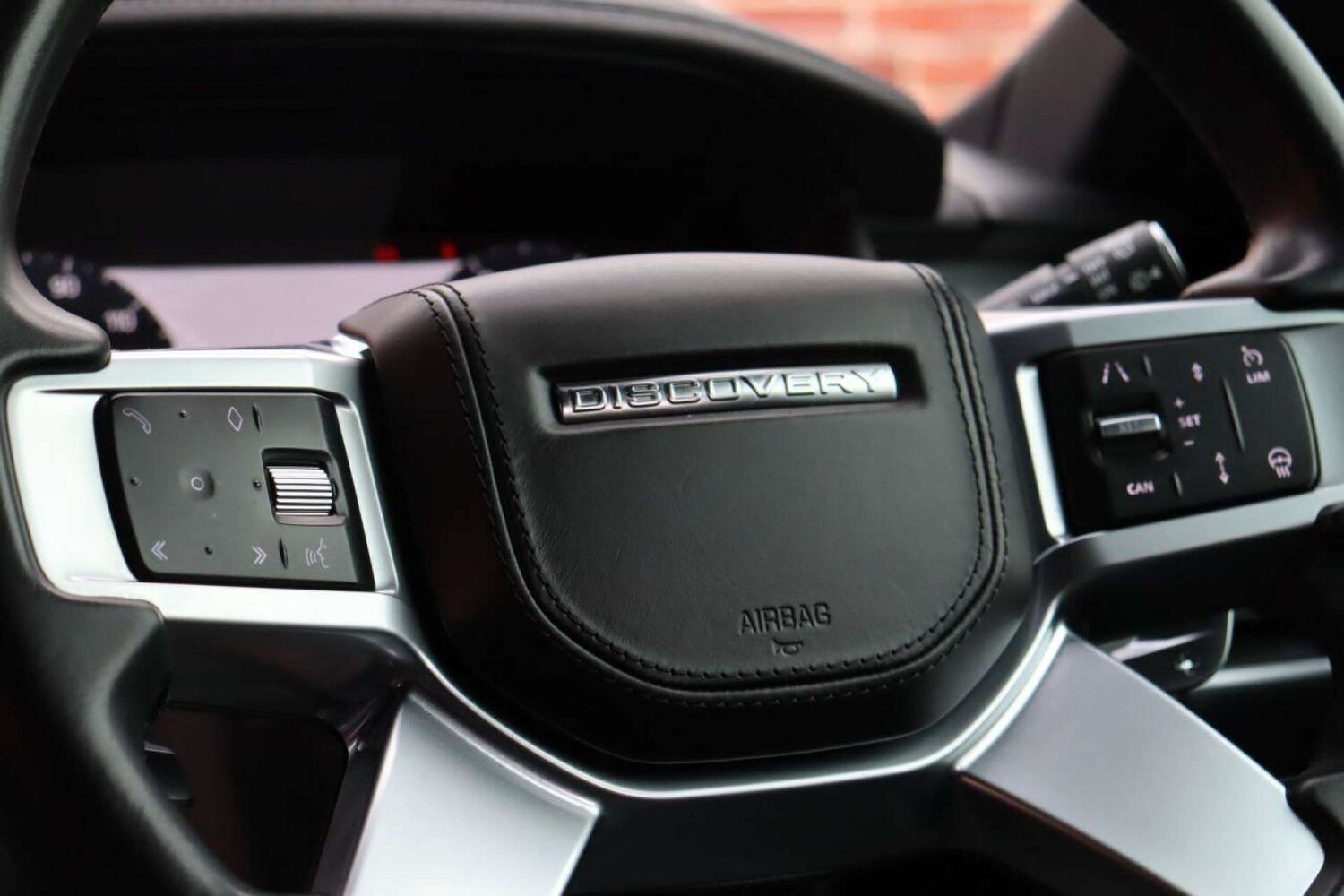 Used Land Rover Discovery 2023 for sale - 77519288: Photo 31