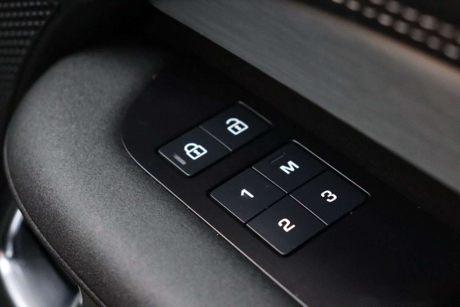 Used Land Rover Discovery 2023 for sale - 77519288: Photo 38