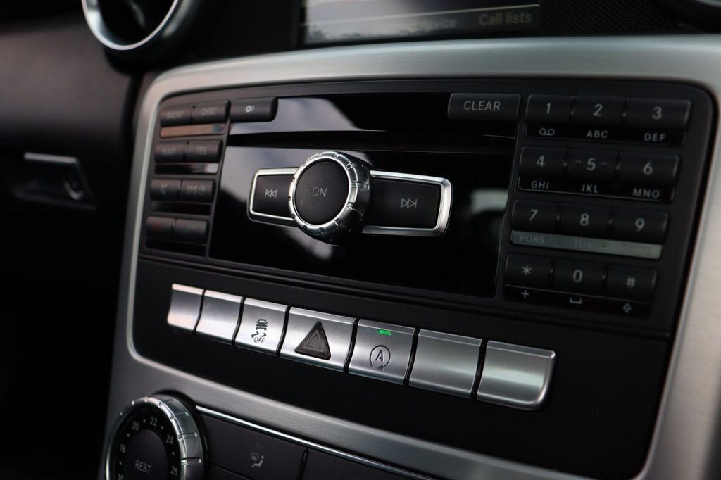Used Mercedes-Benz SLK 2014 for sale - 75800960: Photo 21