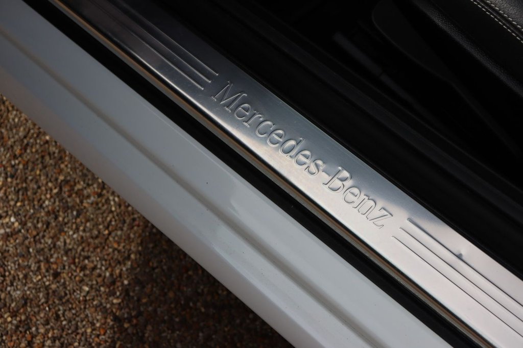 Used Mercedes-Benz SLK 2014 for sale - 75800960: Photo 25