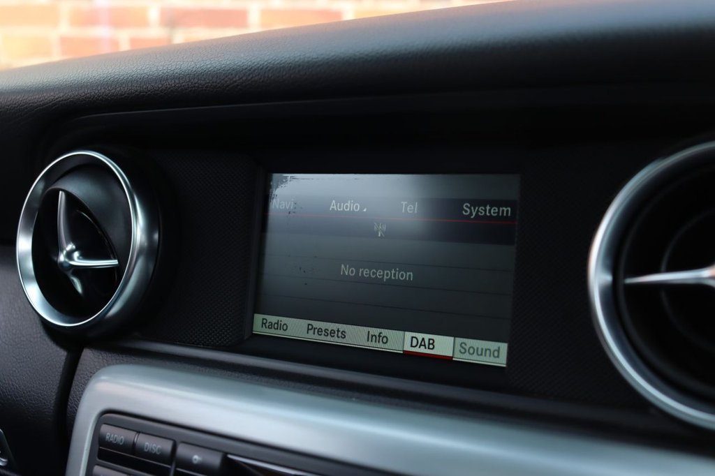 Used Mercedes-Benz SLK 2014 for sale - 75800960: Photo 34