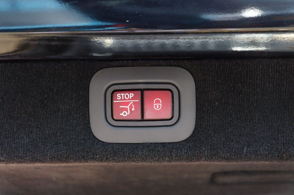 Used Aston Martin DBX 2023 for sale - 77038230: Photo 23