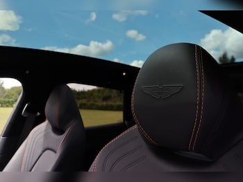 Used Aston Martin DBX 2023 for sale - 77038230: Photo