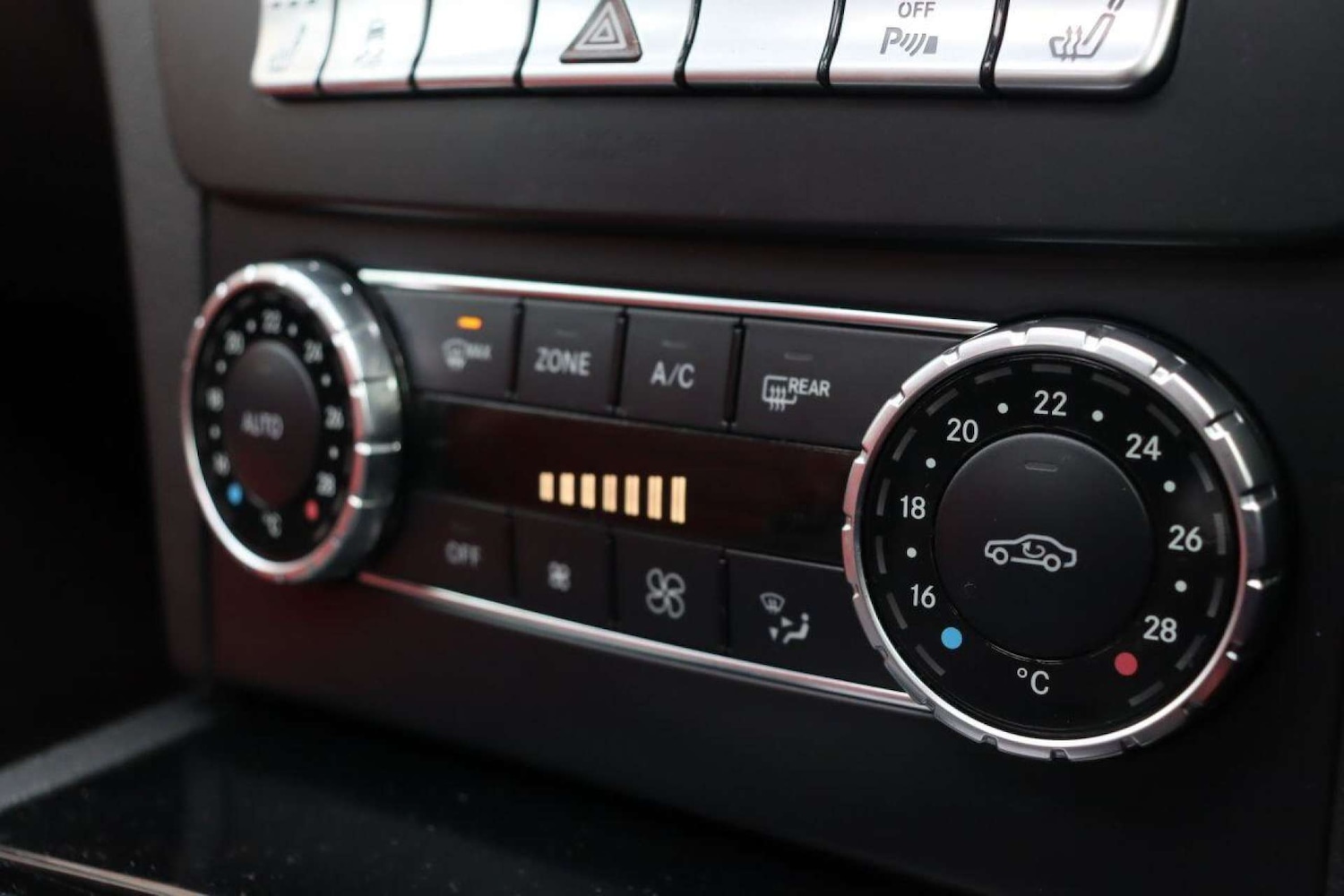 Used Mercedes-Benz C Class 2013 for sale - 77519252: Photo 32