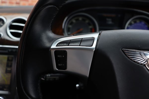 Used Bentley Continental 2012 for sale - 75088021: Photo 25
