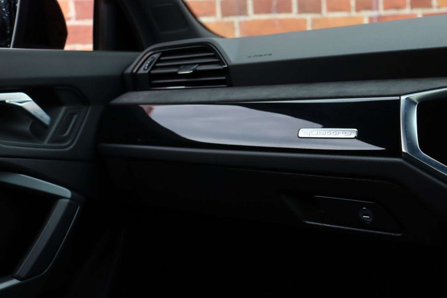 Used Audi RS Q3 2021 for sale - 77519300: Photo 31