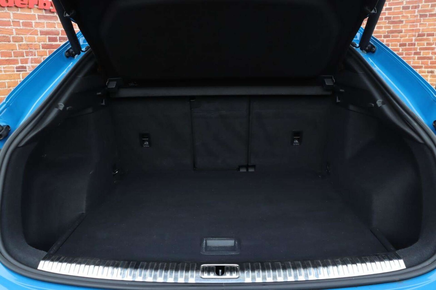 Used Audi RS Q3 2021 for sale - 77519300: Photo 46