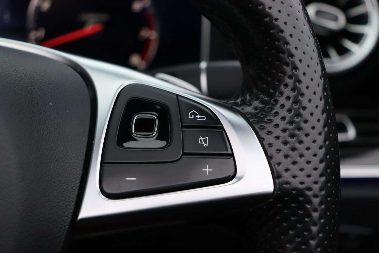 Used Mercedes-Benz E Class 2017 for sale - 77523227: Photo 35