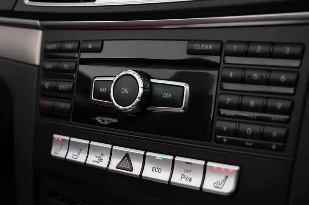 Used Mercedes-Benz E Class 2014 for sale - 76595930: Photo 32