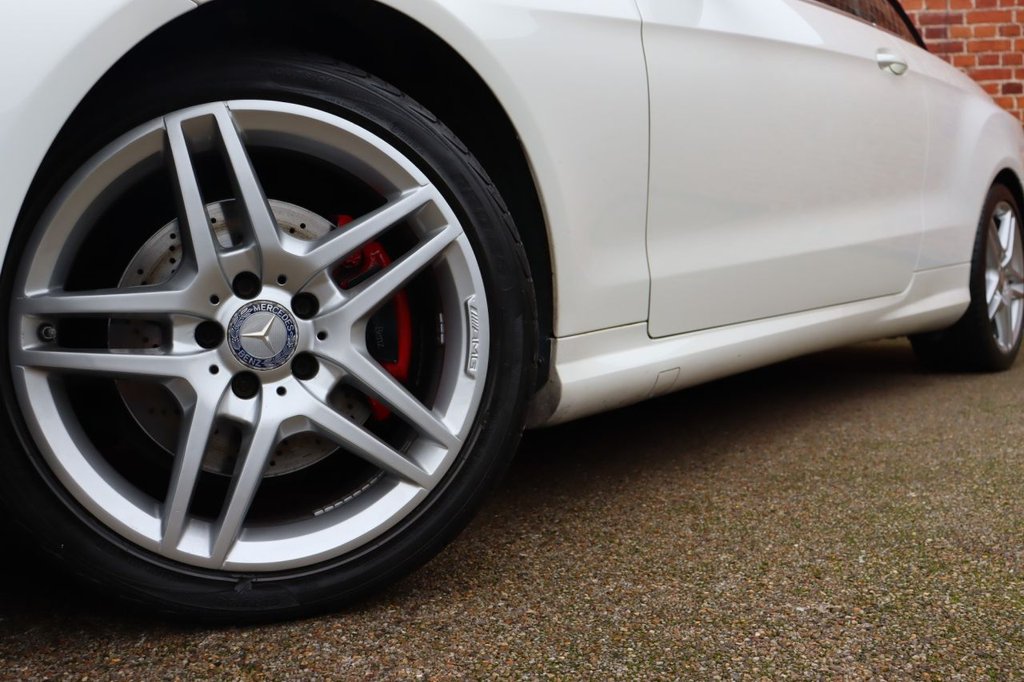 Used Mercedes-Benz E Class 2014 for sale - 76595930: Photo 9