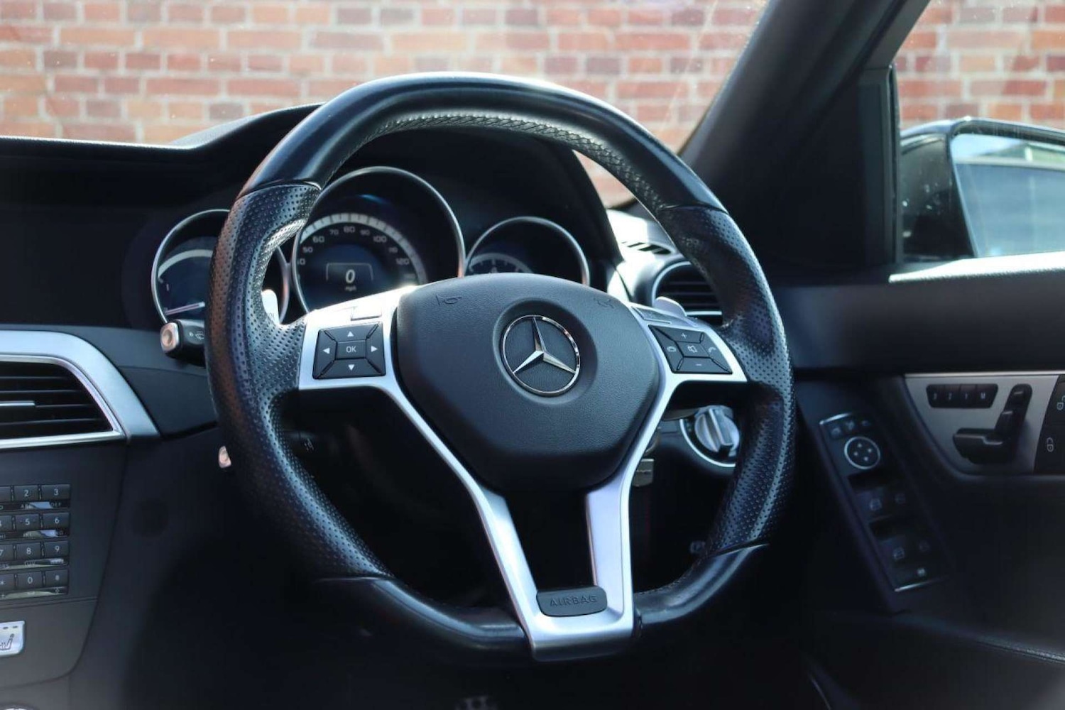 Used Mercedes-Benz C Class 2013 for sale - 77519253: Photo 33