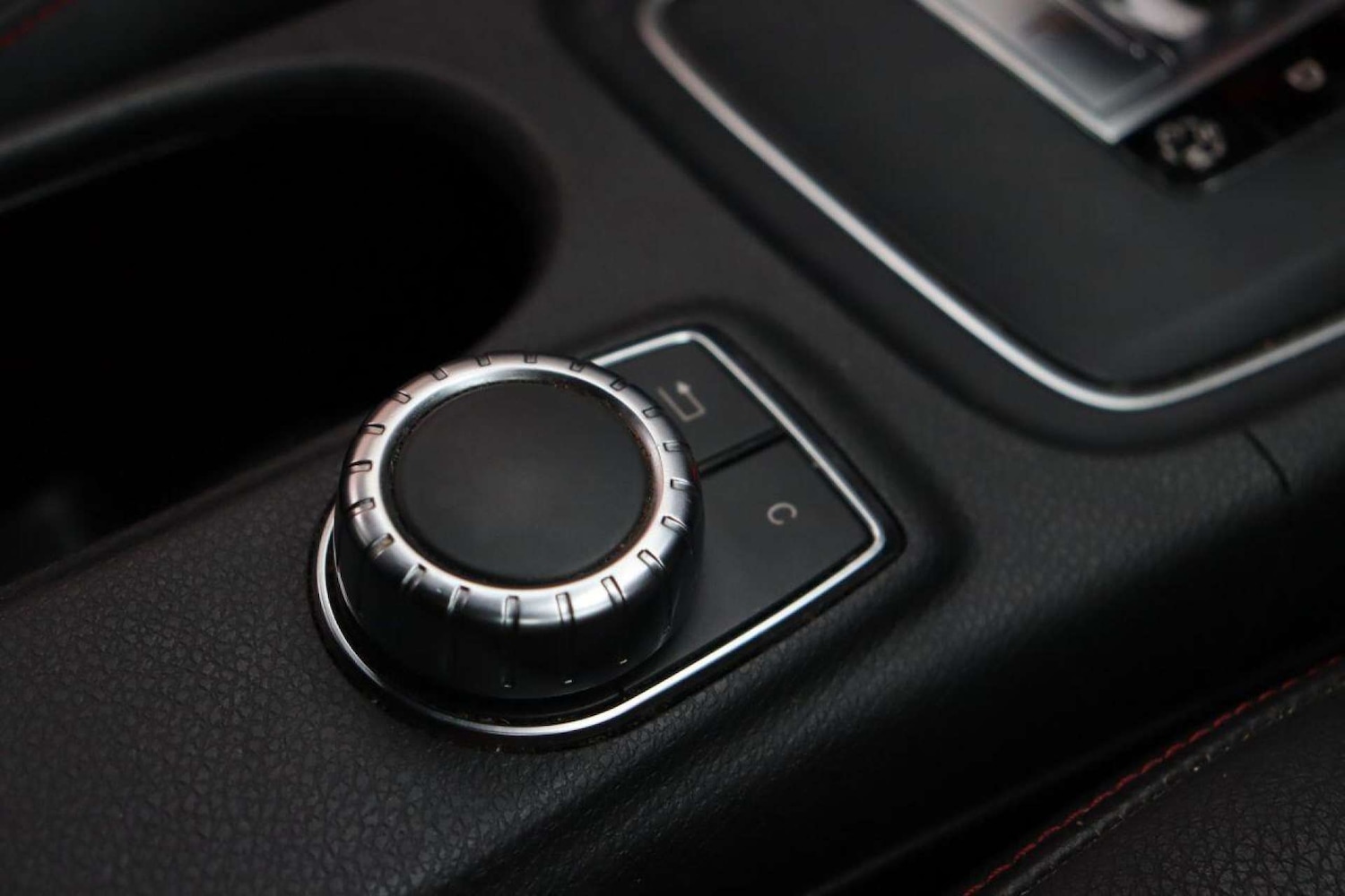 Used Mercedes-Benz GLA 2014 for sale - 77519231: Photo 37