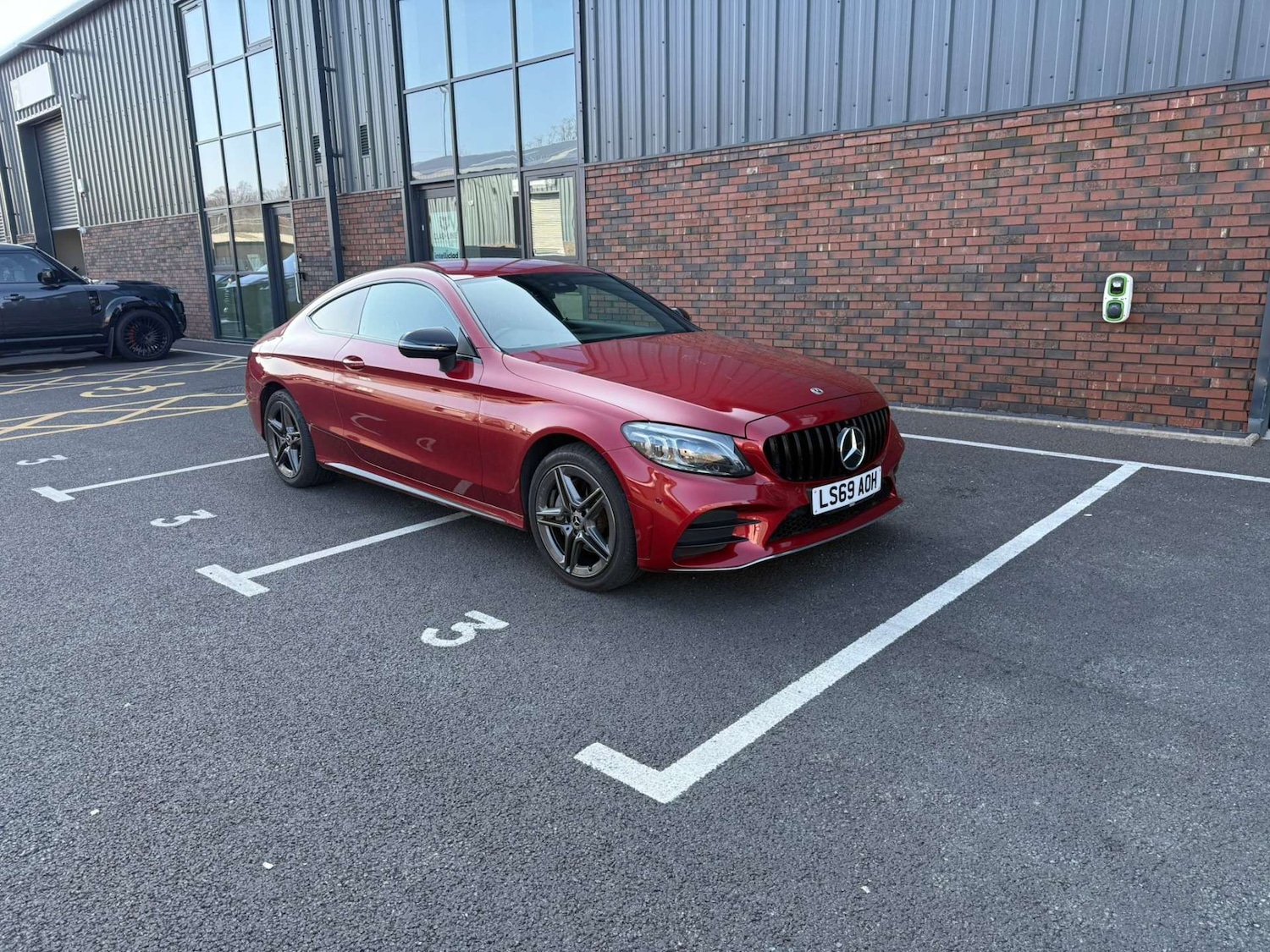 Used Mercedes-Benz C Class 2019 for sale - 77749059: Photo 1