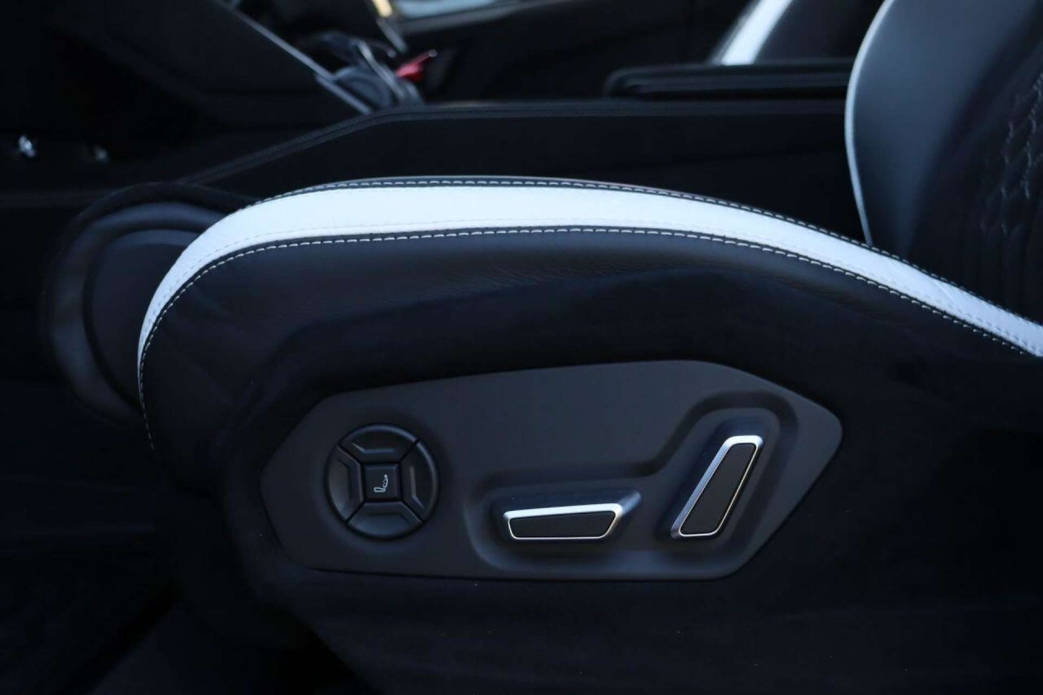 Used Lamborghini Urus 2024 for sale - 77519296: Photo 33