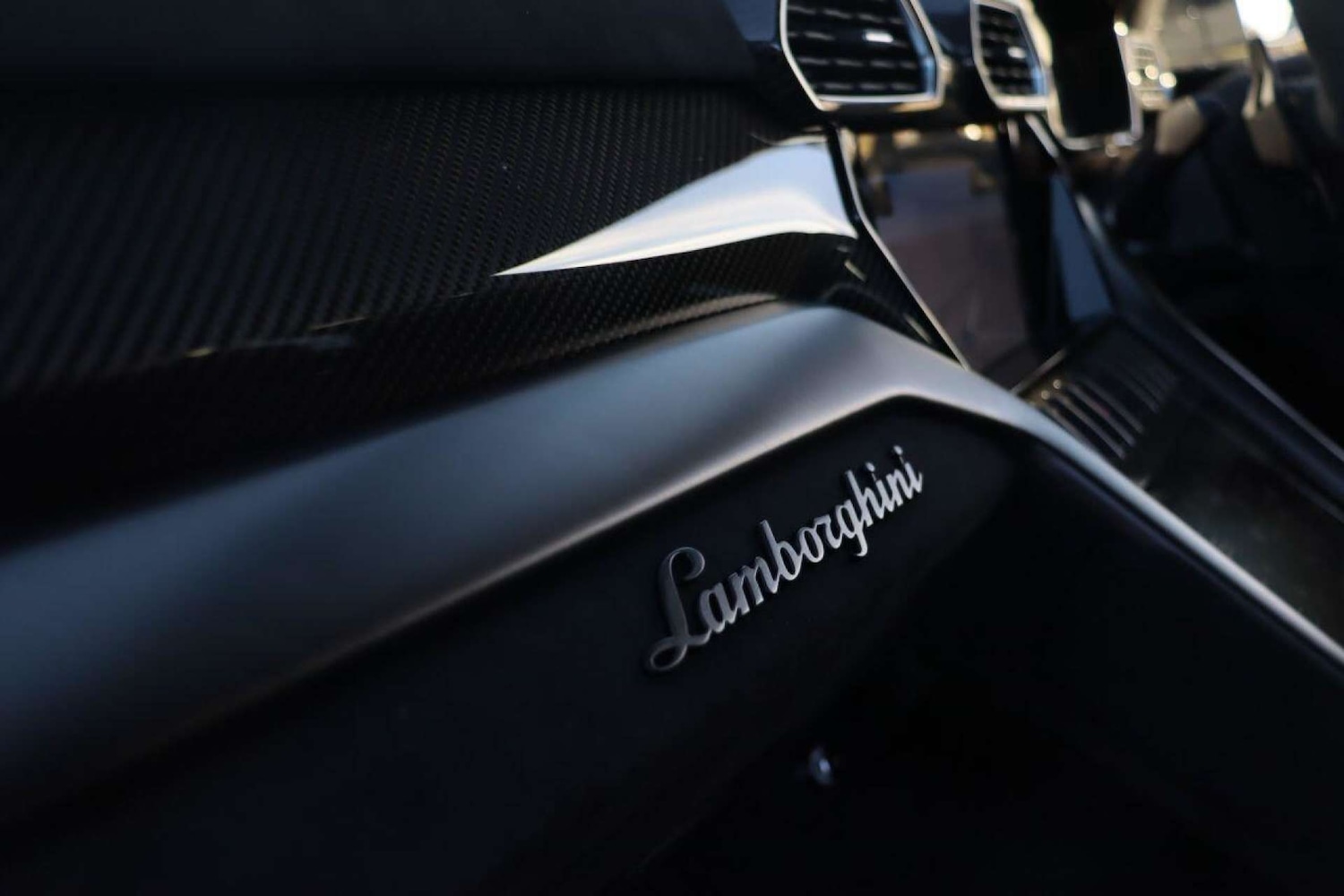 Used Lamborghini Urus 2024 for sale - 77519296: Photo 39