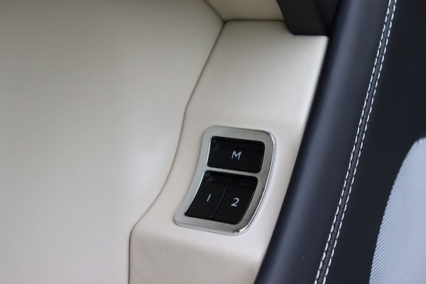 Used Bentley Bentayga 2019 for sale - 73983998: Photo 13