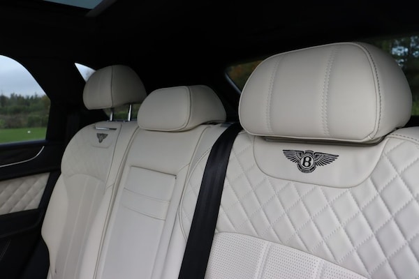 Used Bentley Bentayga 2019 for sale - 73983998: Photo 17