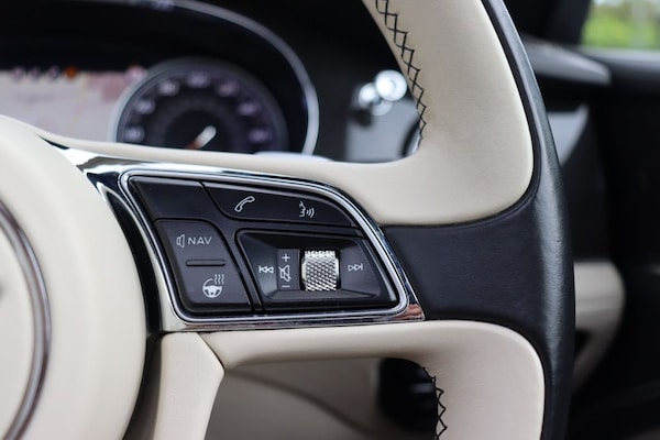 Used Bentley Bentayga 2019 for sale - 73983998: Photo 43