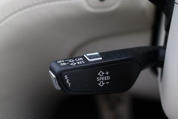 Used Bentley Bentayga 2019 for sale - 73983998: Photo 44