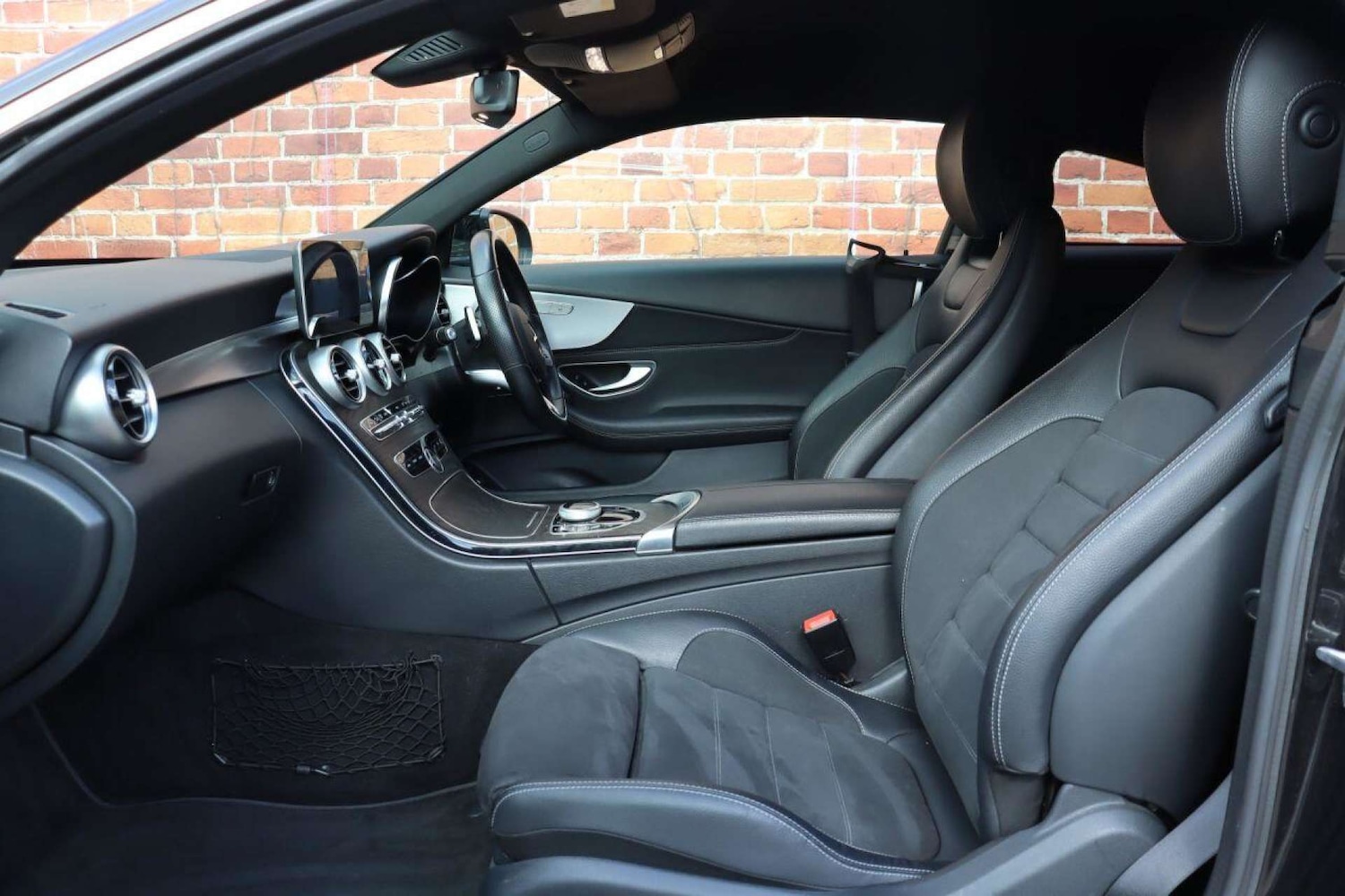 Used Mercedes-Benz C Class 2019 for sale - 77519293: Photo 2