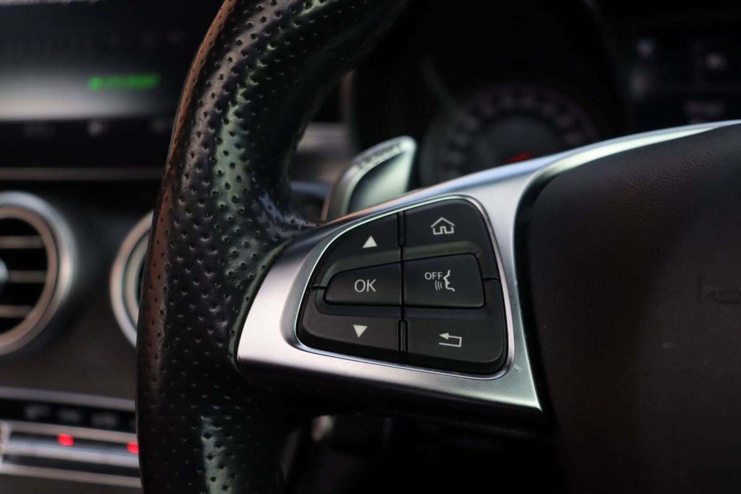 Used Mercedes-Benz C Class 2016 for sale - 77519301: Photo 17