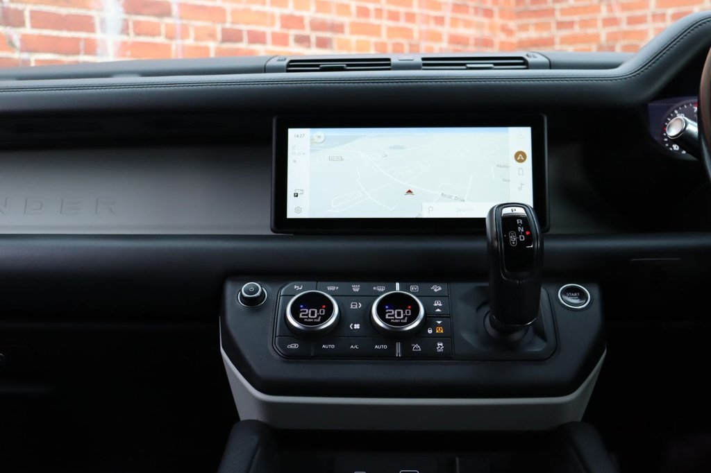 Used Land Rover Defender 2021 for sale - 76470224: Photo 28