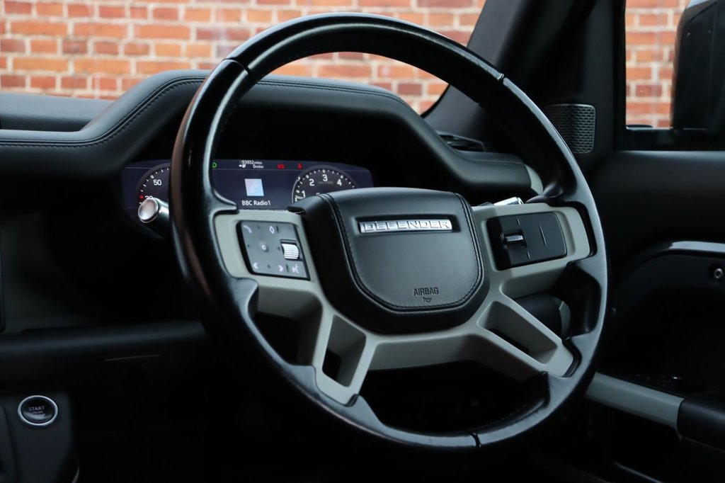 Used Land Rover Defender 2021 for sale - 76470224: Photo 29