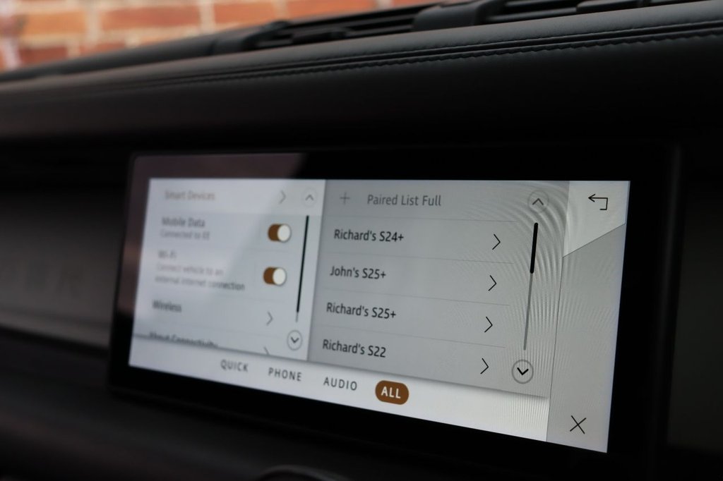 Used Land Rover Defender 2021 for sale - 76470224: Photo 40