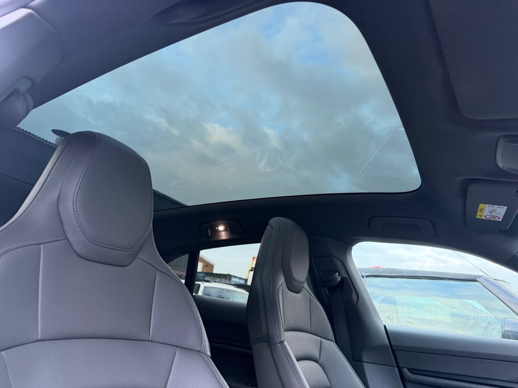 Used Porsche Taycan 2021 for sale - 76510105: Photo 10