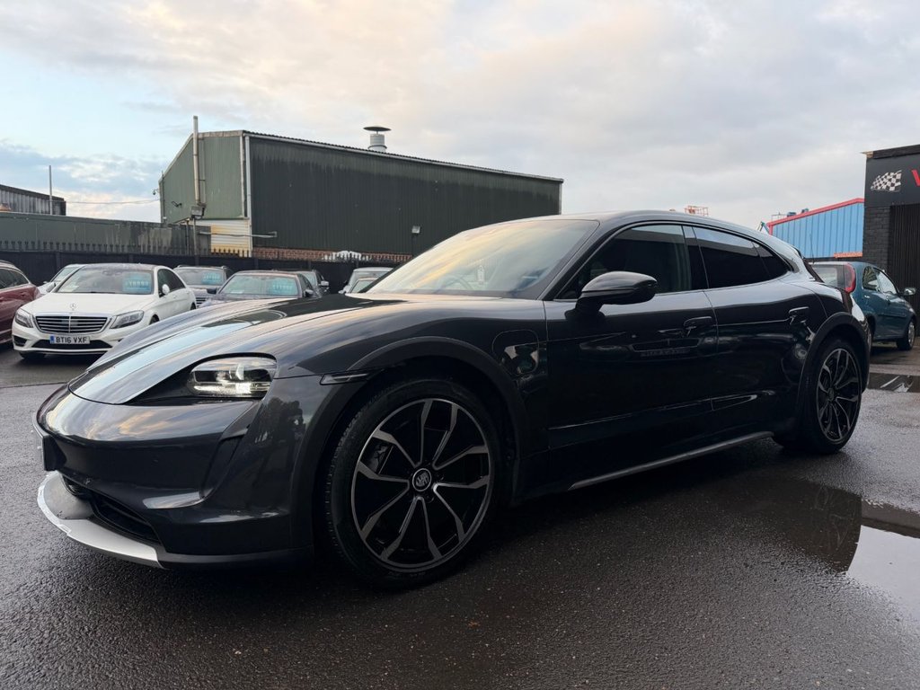 Used Porsche Taycan 2021 for sale - 76510105: Photo 12