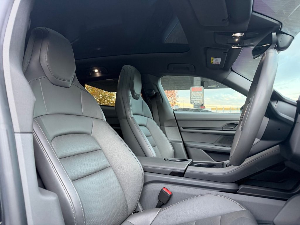 Used Porsche Taycan 2021 for sale - 76510105: Photo 7