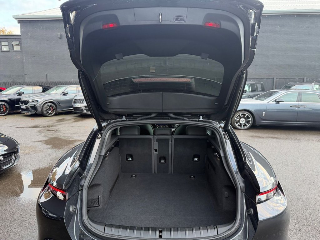 Used Porsche Taycan 2021 for sale - 76510105: Photo 8