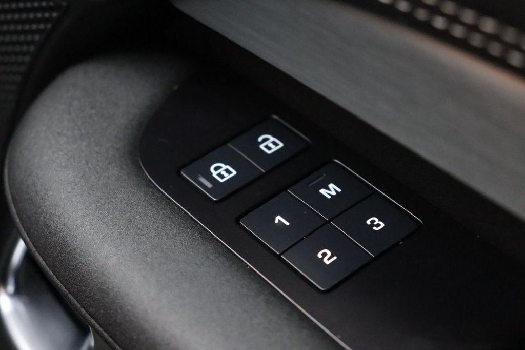 Used Land Rover Discovery 2023 for sale - 77057713: Photo 38