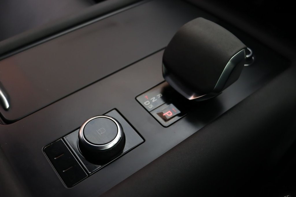 Used Land Rover Discovery 2023 for sale - 77057713: Photo 40