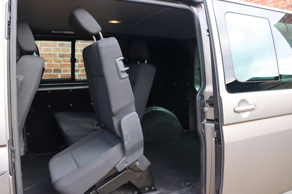 Used Volkswagen Transporter 2017 for sale - 76356665: Photo 14