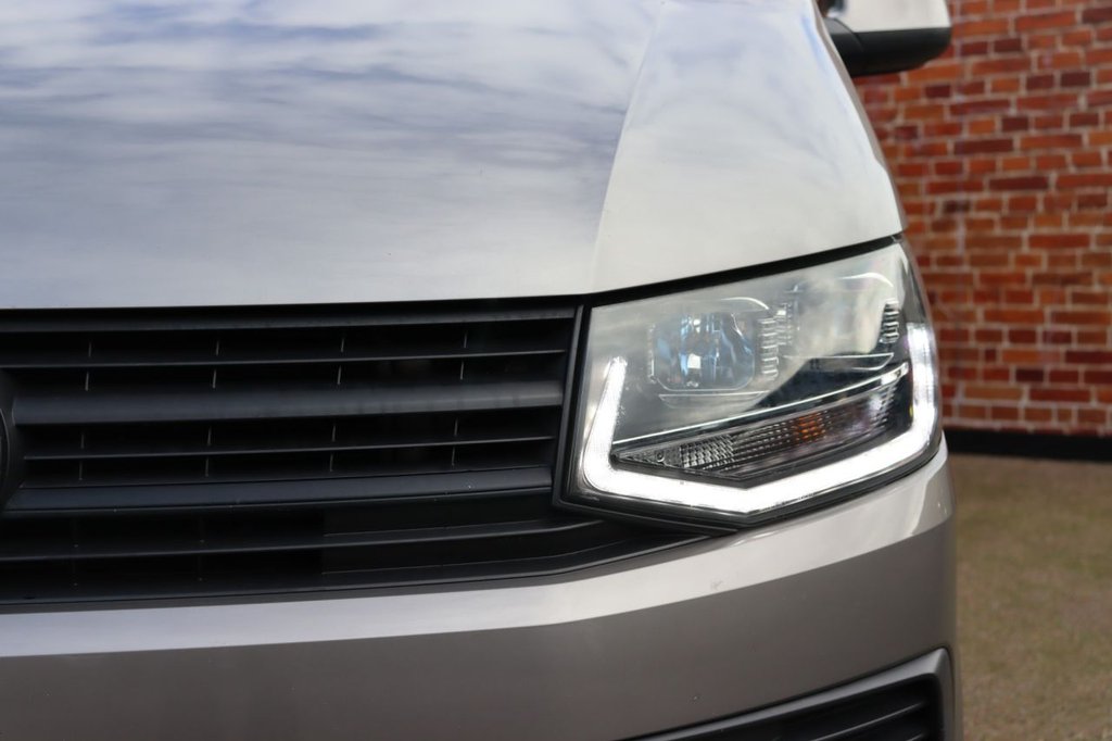 Used Volkswagen Transporter 2017 for sale - 76356665: Photo 7