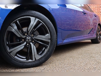 Used Honda Civic 2019 for sale - 78267653: Photo