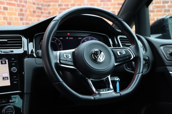 Used Volkswagen Golf 2017 for sale - 76267340: Photo 10