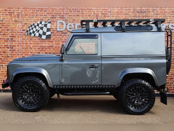 Used Land Rover Defender 90 2015 for sale - 78620102: Photo