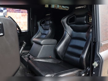 Used Land Rover Defender 90 2015 for sale - 78620102: Photo