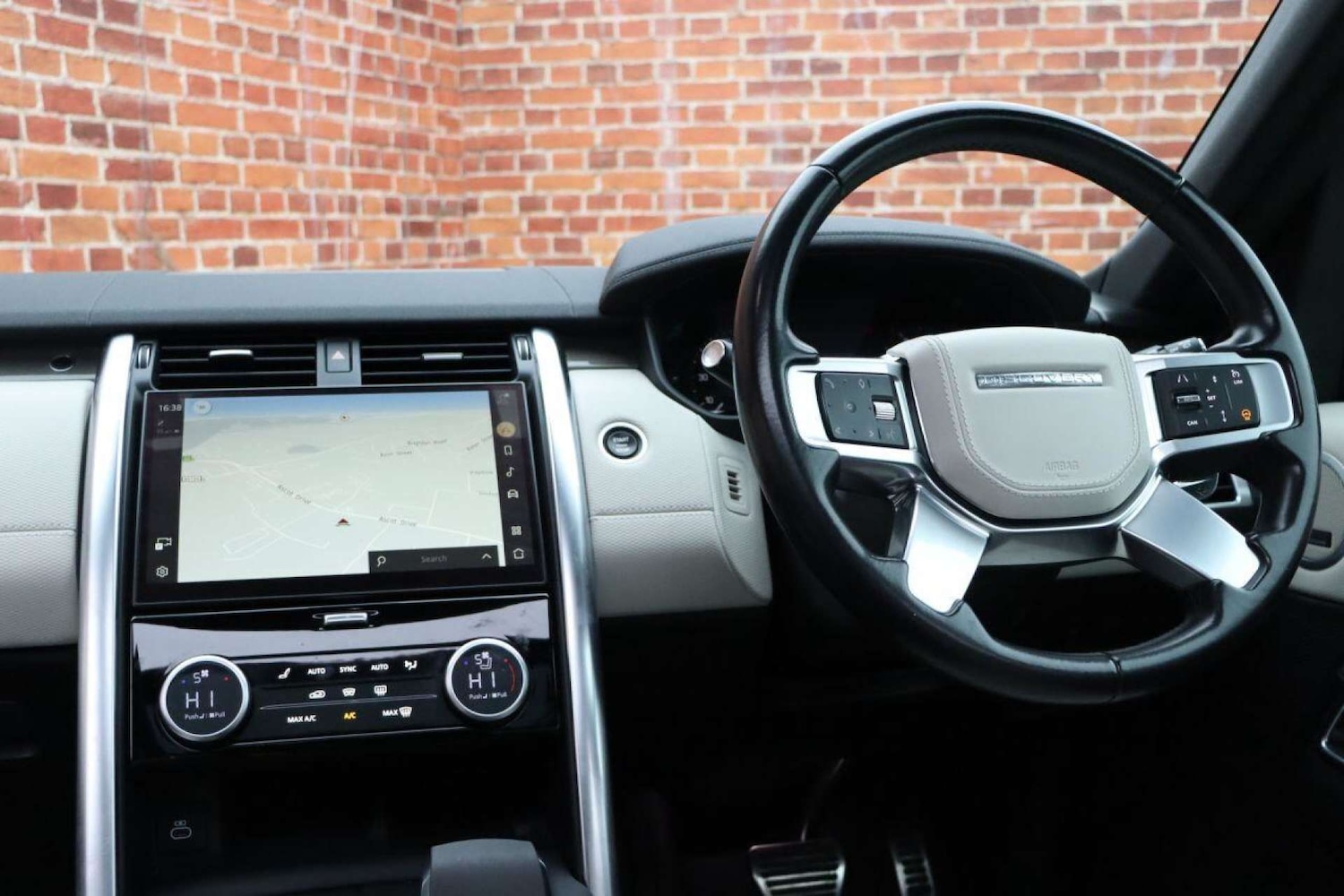 Used Land Rover Discovery 2022 for sale - 77519277: Photo 21