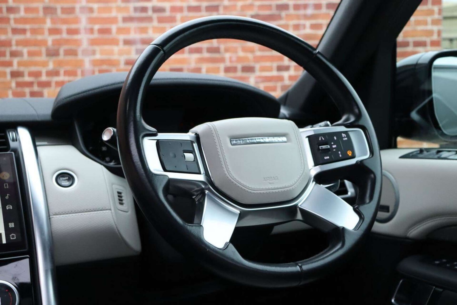 Used Land Rover Discovery 2022 for sale - 77519277: Photo 28