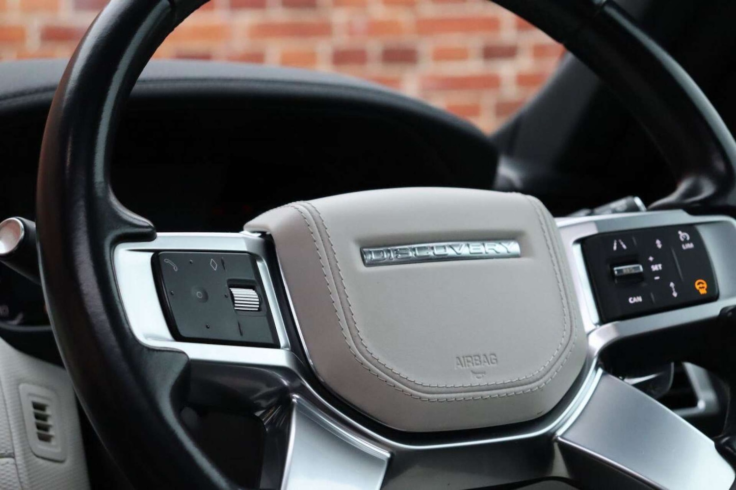 Used Land Rover Discovery 2022 for sale - 77519277: Photo 31