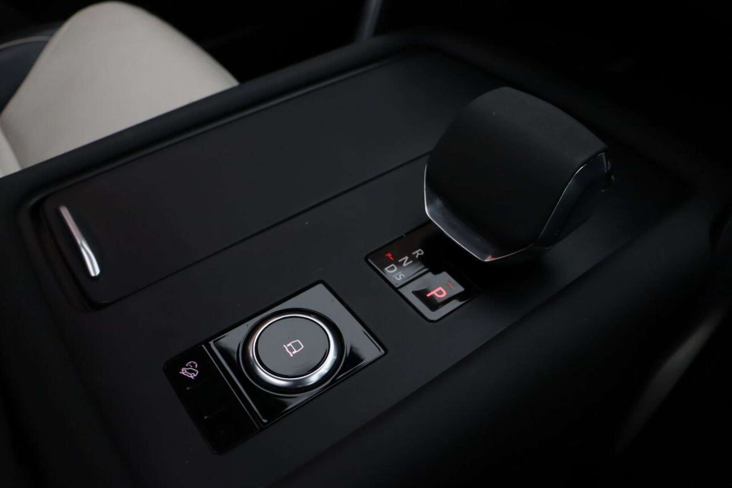 Used Land Rover Discovery 2022 for sale - 77519277: Photo 40