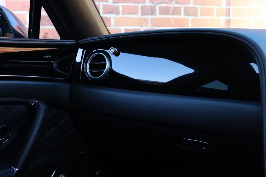 Used Bentley Flying Spur 2017 for sale - 76798064: Photo 28