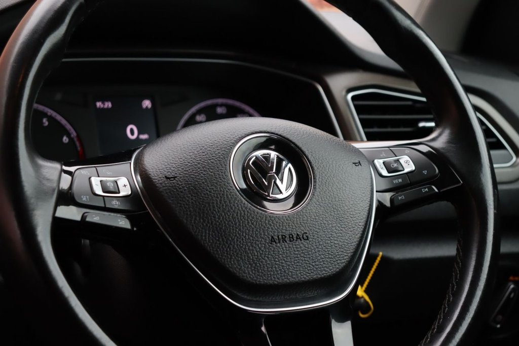 Used Volkswagen T-Roc 2018 for sale - 76223992: Photo 21